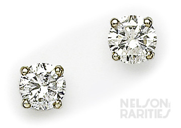 0.85 Carats Total Weight Diamond and Platinum Earrings