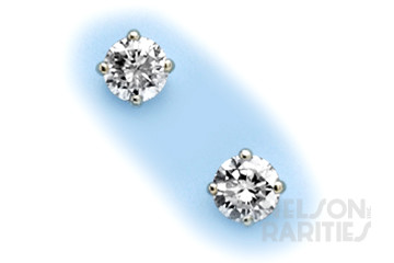 0.85 Carats Total Weight Diamond and Platinum Earrings