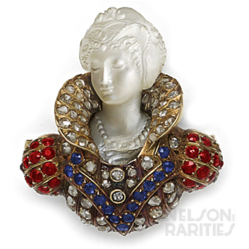 Carved Moonstone Cameo, Rose-Cut Diamond, Sapphire, Ruby and Gold Brooch of Queen Elizabeth I in Period Costume
