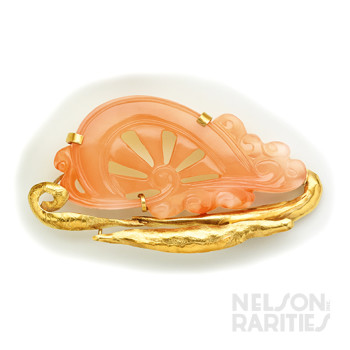 Carved Agate and Gold Brooch