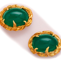 Chalcedony and Gold Cufflinks