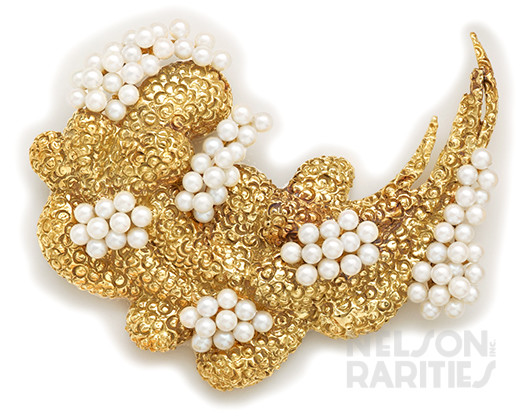 Pearl and Gold Wave Brooch