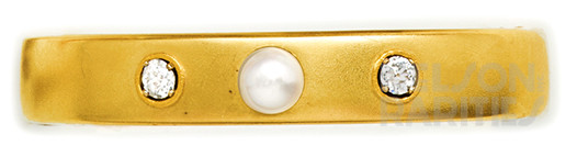 Diamond, Pearl and Gold Bangle Bracelet