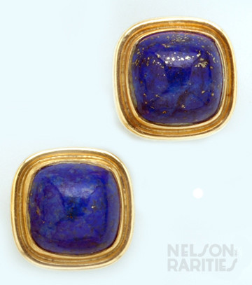 Sugarloaf-Cut Lapis Lazuli and Gold Cufflinks